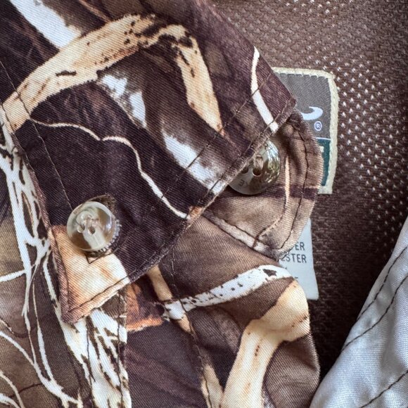 Drake Waterfowl Systems Camo Performance Shirt M | Vented, Zip & Magnetic Pocket - Picture 9 of 12